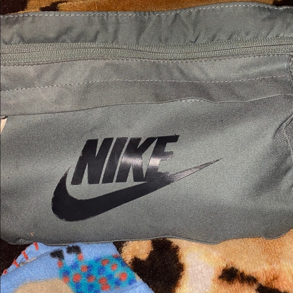 Nike - Picture 1 of 1